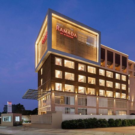 Ramada By Wyndham Gorakhpur Gorakhnath Mandir Road Exterior foto